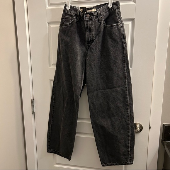 LEVIS BAGGY DAD JEAN SIZE 26” WAIST 30” INSEAM IN COLOUR BOOT BARN STONE - Picture 3 of 12